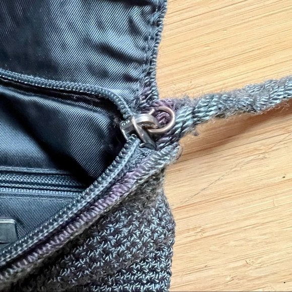 Classic The Sak crossbody purse - Picture 4 of 5